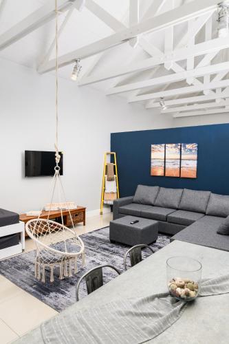 The Cube Executive Self-Catering Apartments 10A