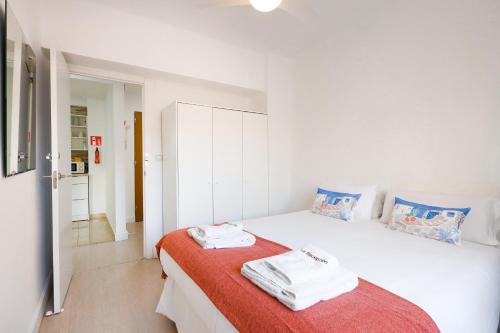 C34 Cosy 4 bdr apt close to Maria Zambrano