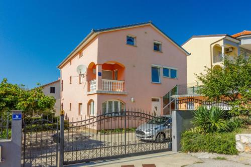 Apartments Amaic