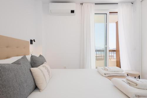 C36 Elegant 2 bdr apt Amazing Views
