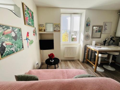 Le Cosy, Rives Entre Lyon et Grenoble, lit Queen 160, 4 pers, Calme côté jardin