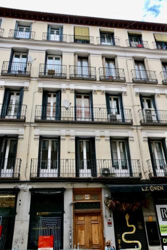 Luxury brand new apt in Justicia
