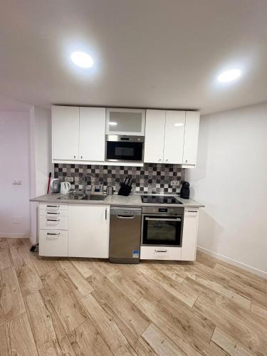 Feel at home at Tamara apartment - two steps to the pool