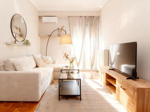 Spacious 2BR Apartment with Balcony