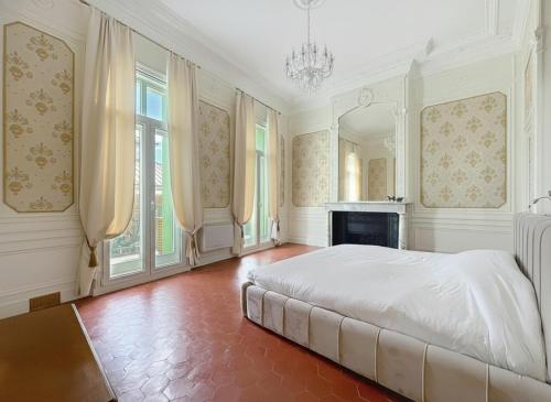 Appartement Haussmannien face aux halles