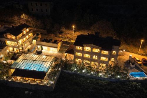 Villas Verde - pools with a view for 20 guests