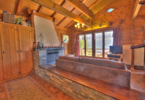Chalet Clarine a Anzere vue sur les Alpes