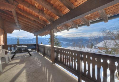 Chalet Johnson a Anzere avec vue sur les Alpes