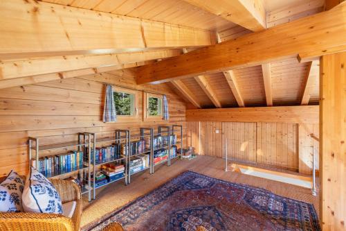 Chalet la Frenaie a Anzere avec vue sur les Alpes