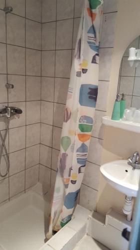 Koupelna v ubytování Hotel Ô Fil de L'ô