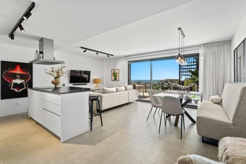 Luxury penthouse with sea view rooftop-RDR467