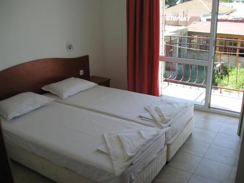Katil atau katil-katil dalam bilik di Hotel Morski Dar