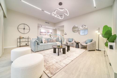 High-Floor 2BR, Just a Stone Throw from the Tram, Within Walking Distance to the Beach, Sadaf 7, Jumeirah Beach Residence by Deluxe Holiday Homes