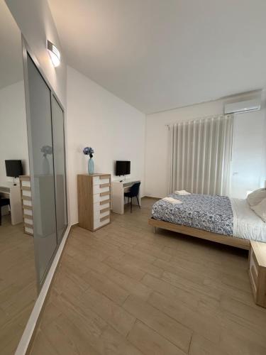 BOUGAINVILLEA Apartment - Piazza Garibaldi