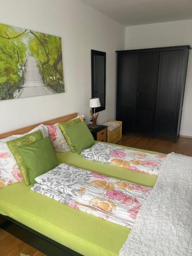 Stylisches Haus in Klagenfurt mit Bergblick