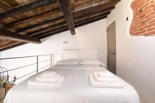 Charming Loft Near Florence Central Market