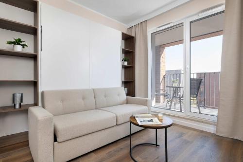 Bright Studio Near Centre Wita Stwosza Kraków with Air Conditioning by Noclegi Renters