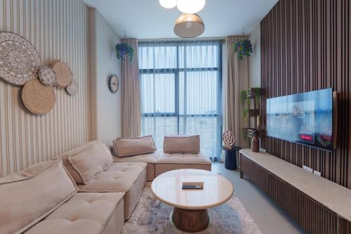 1BR Wanderlust Retreat with Pool Access CB2-6-RA2-413-1br
