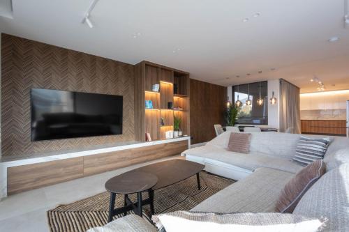 Riviera Pearl Voula Luxury Retreat