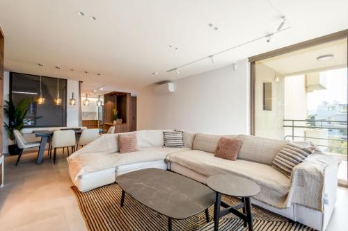 Riviera Pearl Voula Luxury Retreat