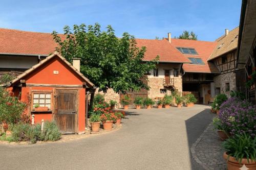 Le Catalpa in the heart of a farmhouse