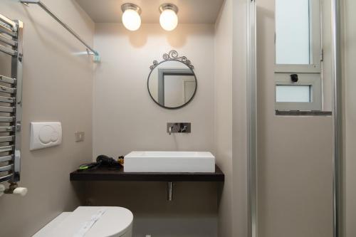 Stunning Apartment in Santa Croce Historic Area