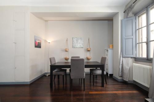 Stunning Apartment in Santa Croce Historic Area