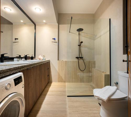 Spacious 144sqm flat near Mount Ymittos