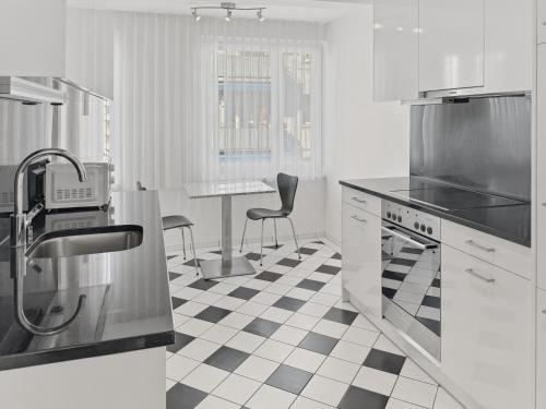 2BR near lake - Flower 23