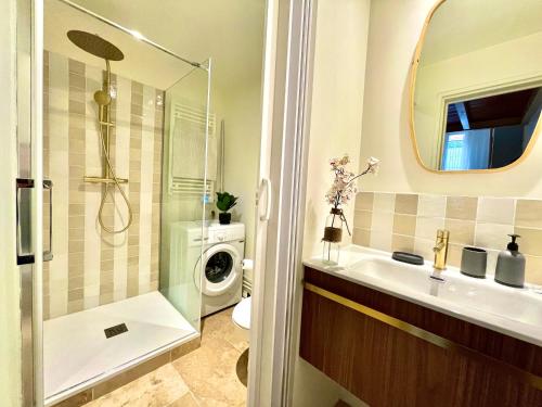 " Nid Secret " Chambre insolite sous-sol - Wifi - Centre Ville
