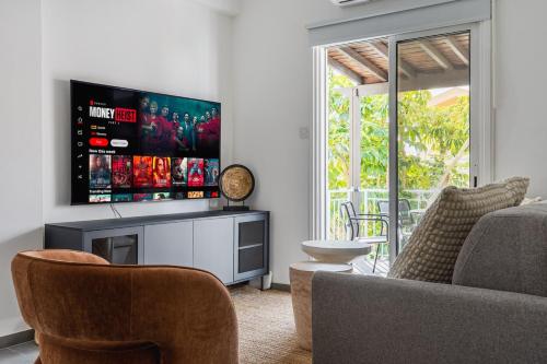 Coastal Oasis Family Suite 2BR Near the Beach