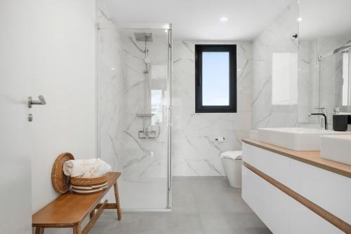 Oasis 325 Luxury 3BR Apartment with Sea View