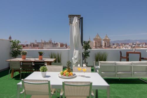 C56 - Studio with amazing terrace in the centre