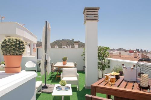 C56 - Studio with amazing terrace in the centre