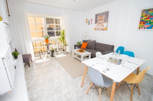 C57 - Spacious and Bright Apartment