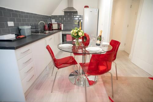 Foto Rosey Lodge -1Bedroom Cousy Flat - Parking, Netflix, WIFI - Close to Blenheim Palace & Oxford - F5 2