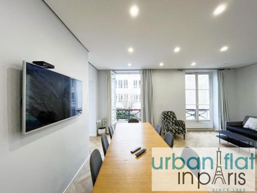 UrbanFlat 127 - Grand appartement Central Paris Montorgueil