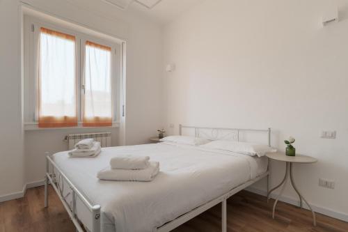 GuestHost - Comfy Balcony Apartment X4 Turro