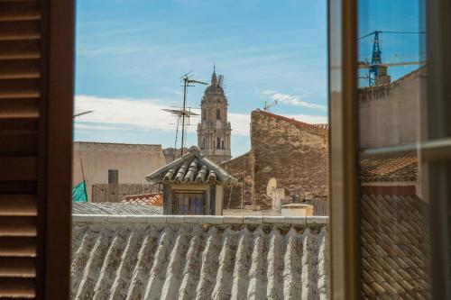 C61 - Brand New One Bedroom Cathedral Views