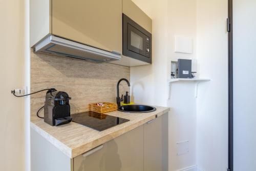 5min from metro M1 New Flat