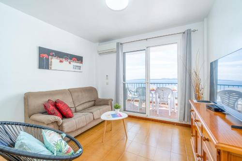 Basic Comfort Apartamento San Luis 0186 con vista al mar
