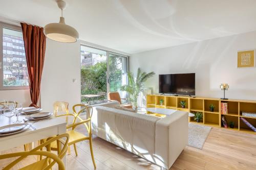 Roxane - Parking Privé et Terrasse