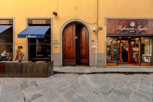 Agnese Apartment by Mamo Florence