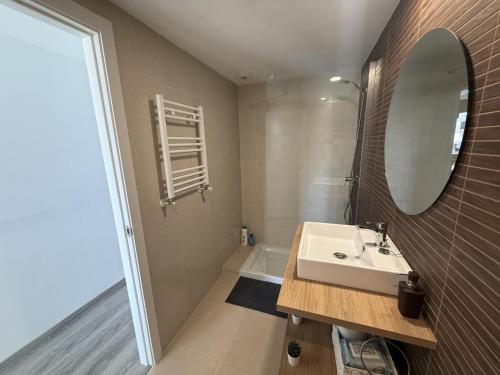 Apartamento moderno con piscina cerca Playa San Juan by Turihome