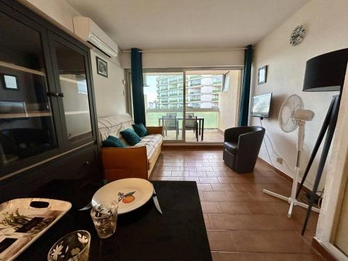 CR040-B119 Appartement vue mer CANET SUD