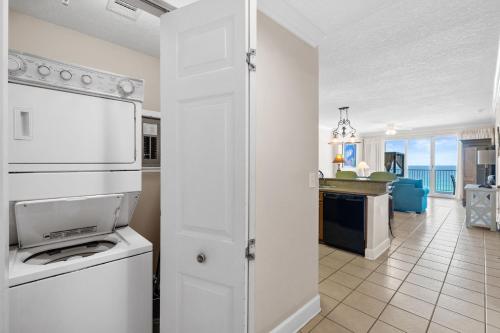 Ocean Villa 704 photo 23
