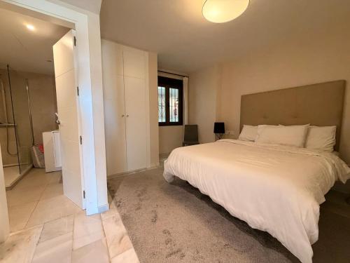 Marina View Escape - 2 Bedrooms