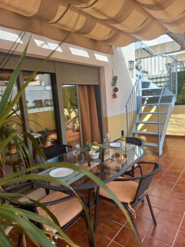 EL ATICO DE MARIA con garaje, piscina y terraza