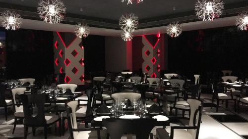 The Empresa Hotelにあるレストランまたは飲食店