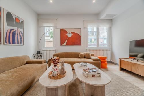 Sophisticated modern - 4Bdrs 3Baths-Salamanca
